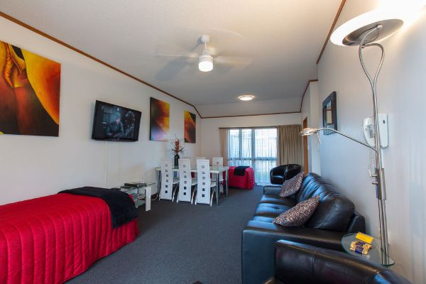 Hotel Summit Motor Lodge (Tauranga)